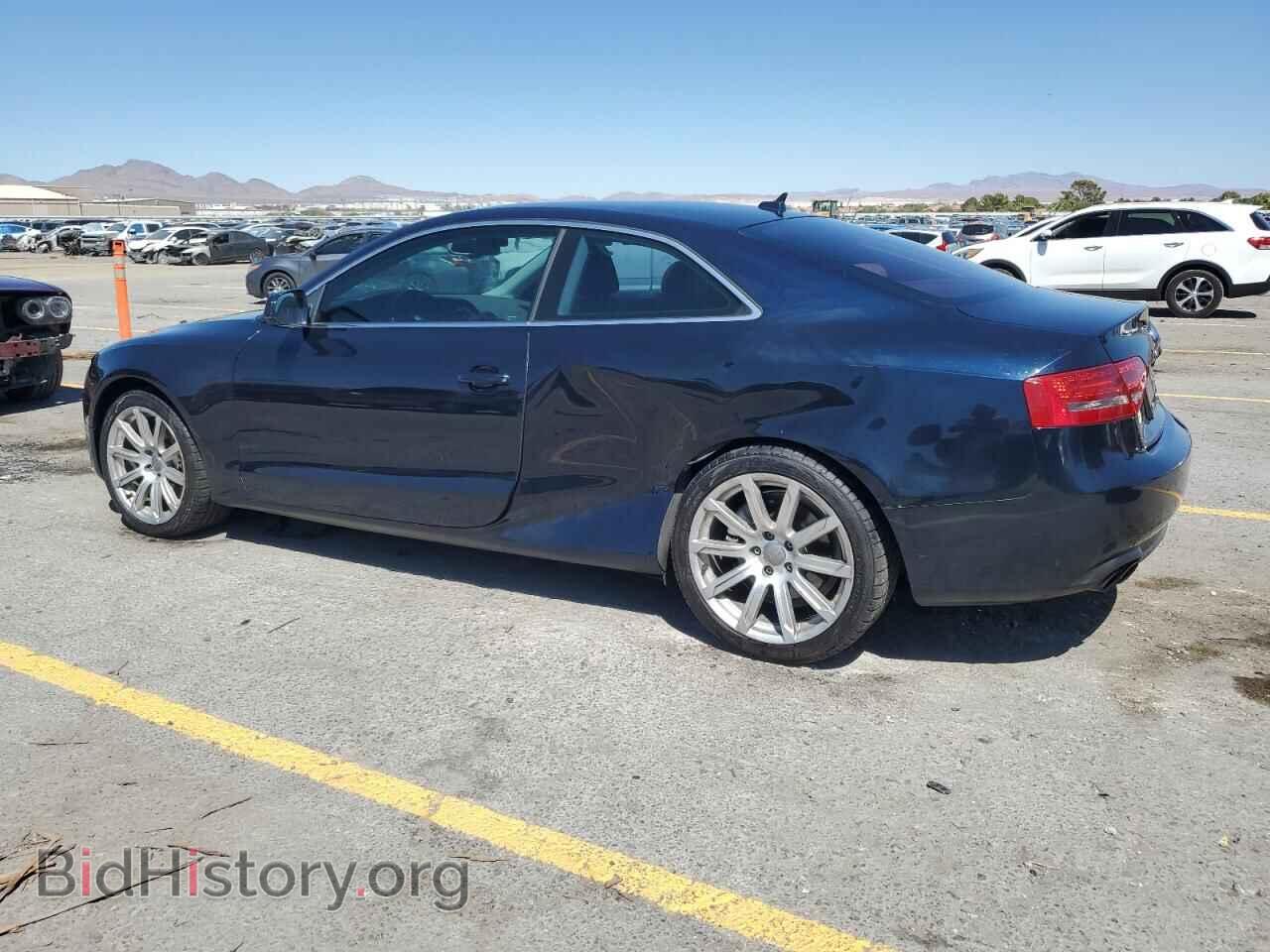 2011 AUDI A5 - VIN: WAURFAFR2BA080087 - Фото 2