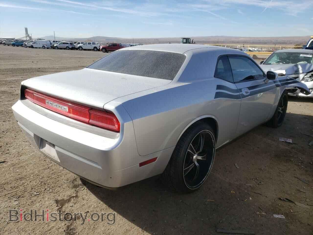 2010 DODGE CHALLENGER - VIN: 2B3CJ4DV3AH291812 - Photo 4
