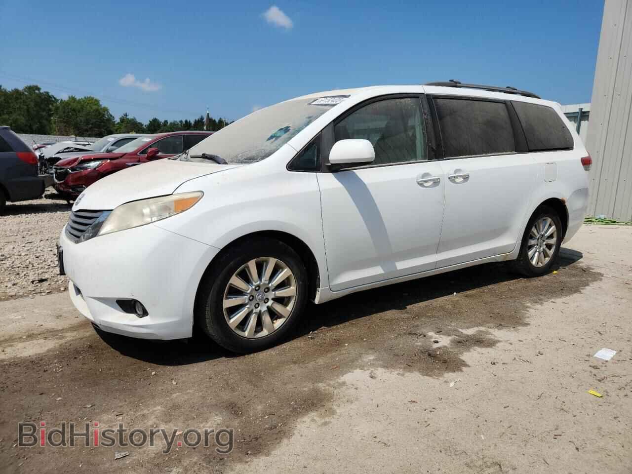 Photo 5TDDK3DC2BS020414 - TOYOTA All Models 2011