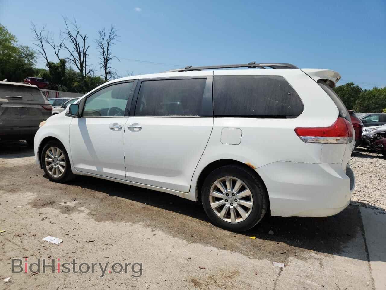 2011 TOYOTA All Models - VIN: 5TDDK3DC2BS020414 - Photo 2