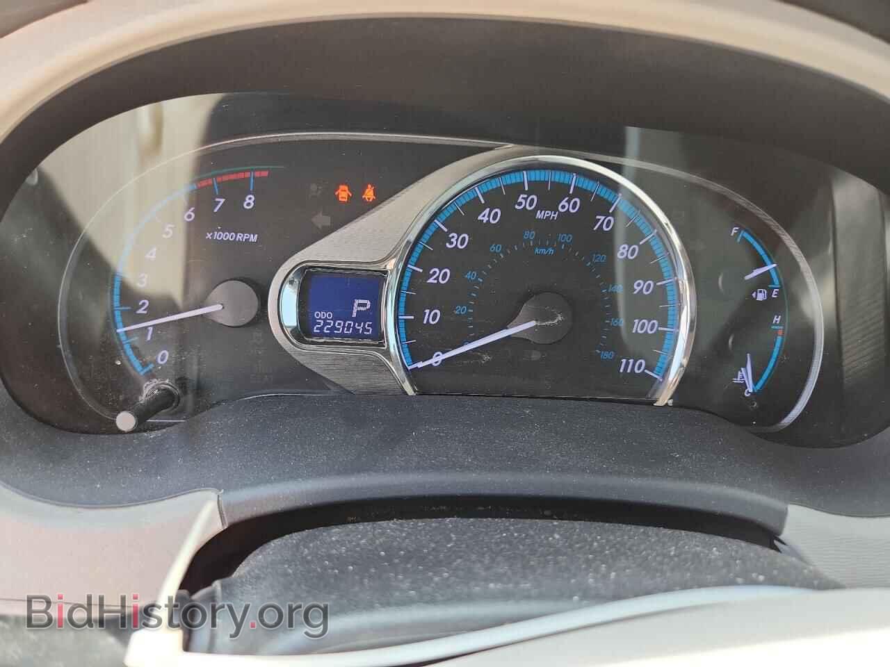 2011 TOYOTA All Models - VIN: 5TDDK3DC2BS020414 - Photo 9