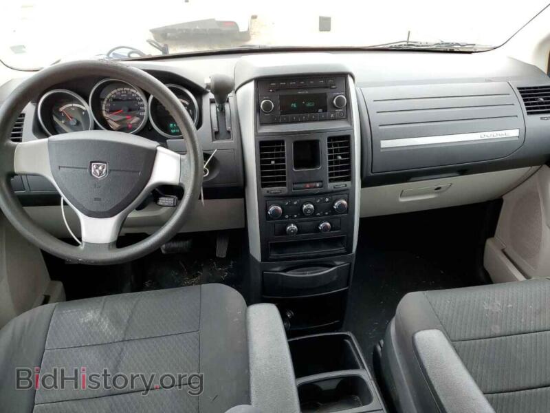 2010 Dodge CARAVAN (VIN 2D4RN4DE8AR326936) — фото 8 из 13