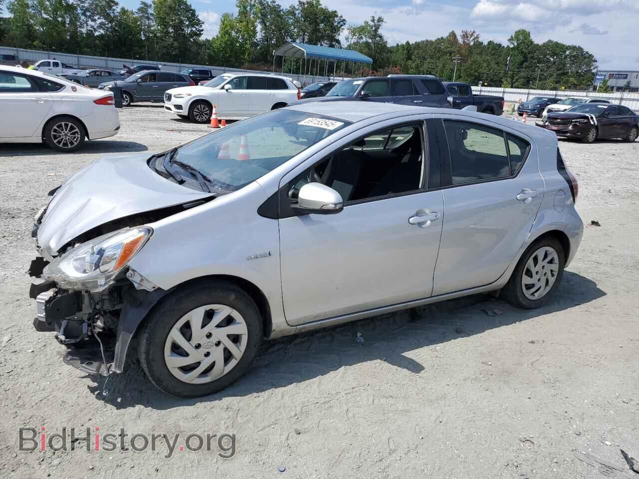 Фотография JTDKDTB35F1104024 - TOYOTA PRIUS 2015
