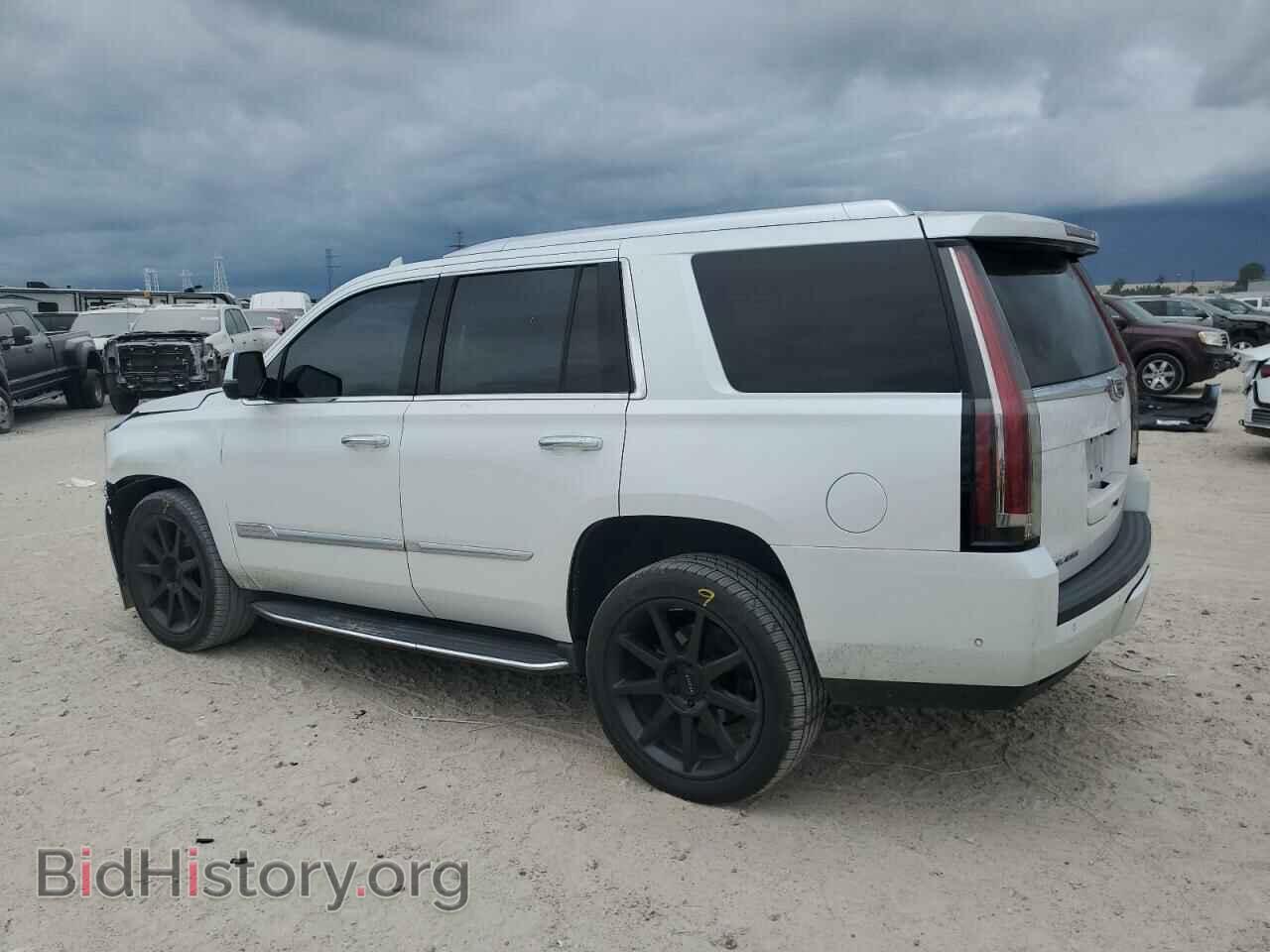 2017 CADILLAC ESCALADE - VIN: 1GYS4BKJXHR192513 - Photo 2