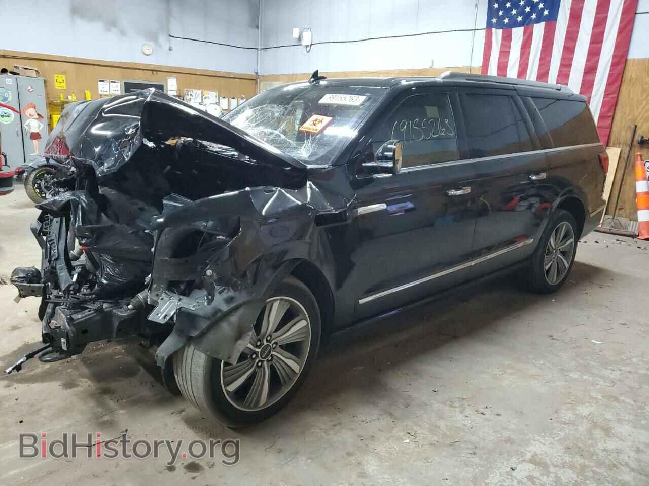 Фотография 5LMJJ3LT8JEL20530 - LINCOLN NAVIGATOR 2018