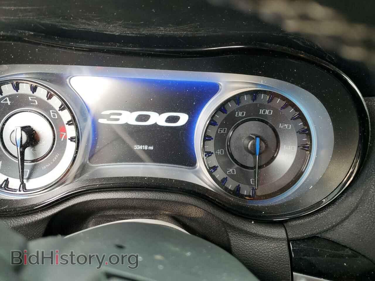 2018 CHRYSLER 300 - VIN: 2C3CCABG6JH261347 - Фото 9
