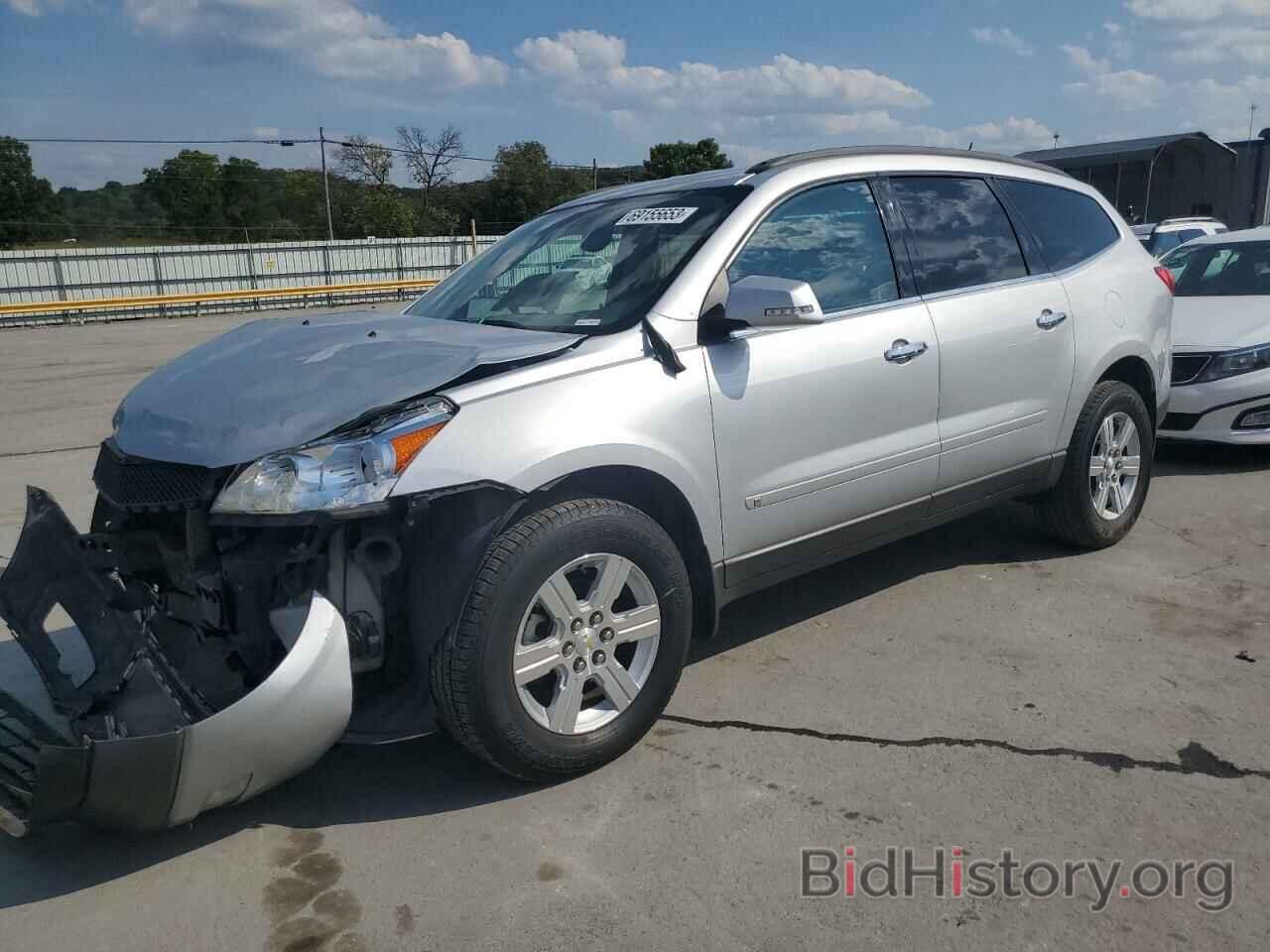 Photo 1GNLRGED4AS155994 - CHEVROLET TRAVERSE 2010