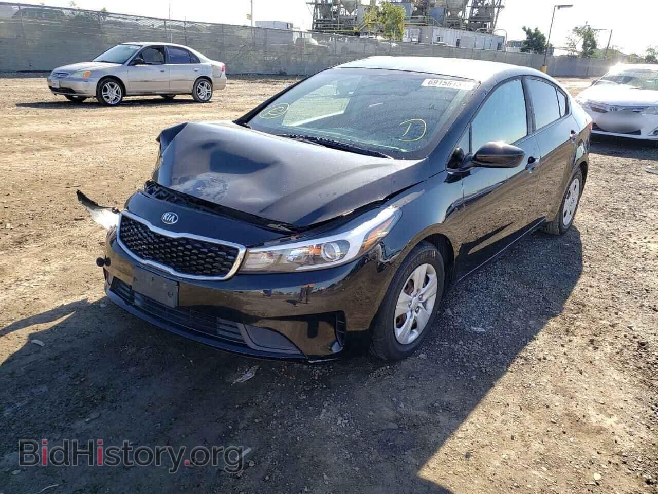 2017 KIA FORTE - VIN: 3KPFK4A76HE119438 - Фото 2