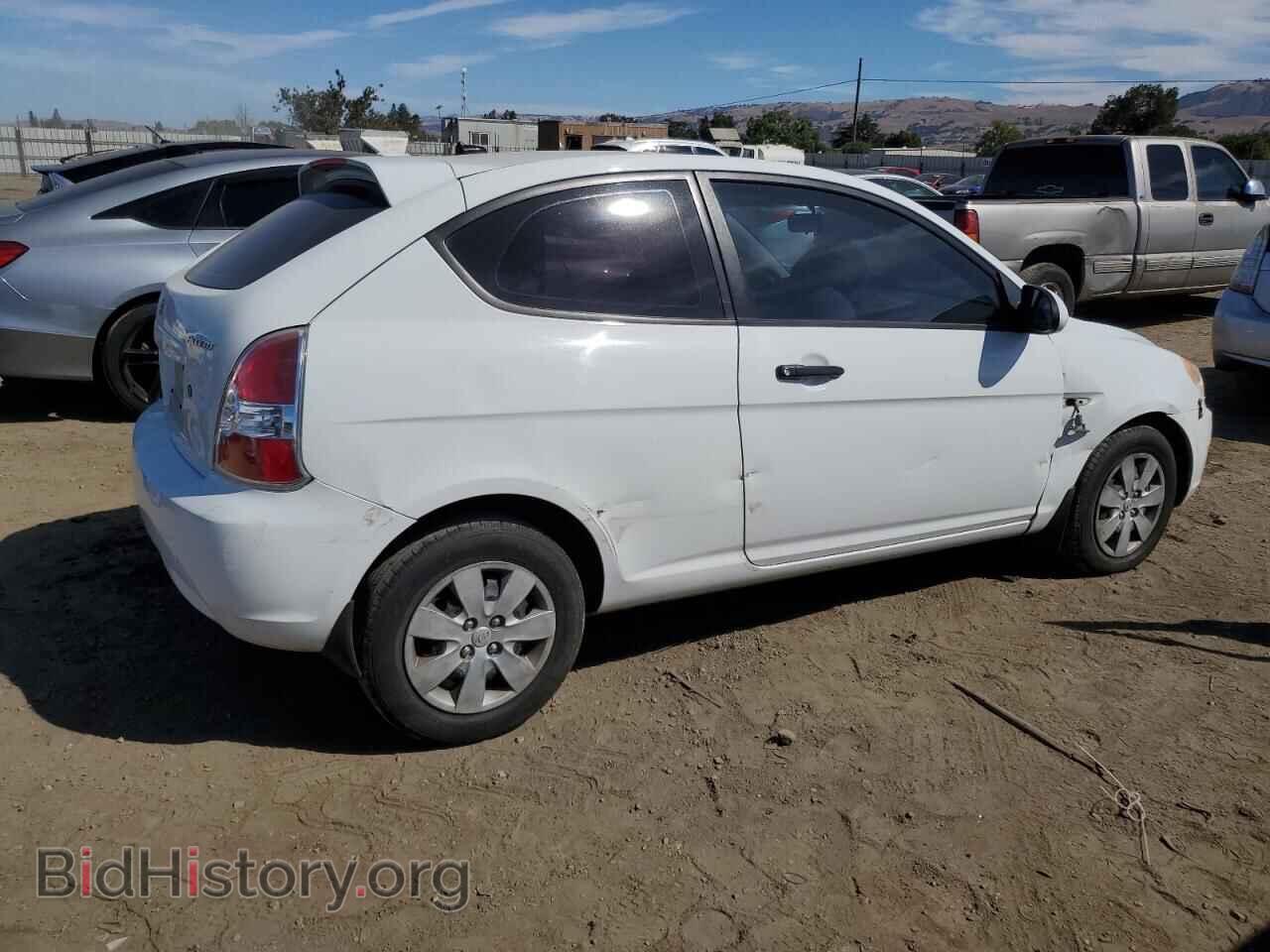 2008 HYUNDAI ACCENT - VIN: KMHCM36C18U102802 - Фото 3
