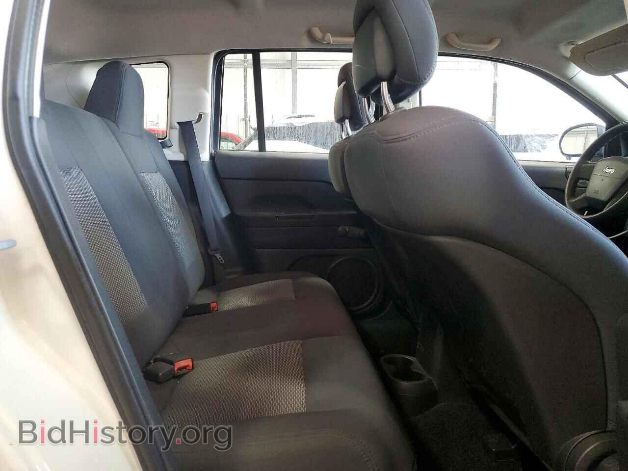 2010 JEEP COMPASS - VIN: 1J4NF4FB4AD506021 - Фото 11