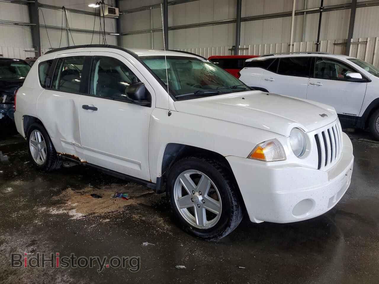 2010 JEEP COMPASS - VIN: 1J4NF4FB4AD506021 - Фото 4
