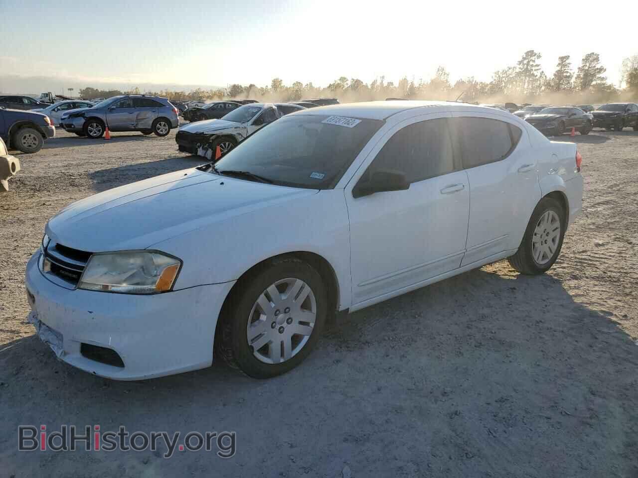Фотография 1B3BD4FBXBN586873 - DODGE AVENGER 2011