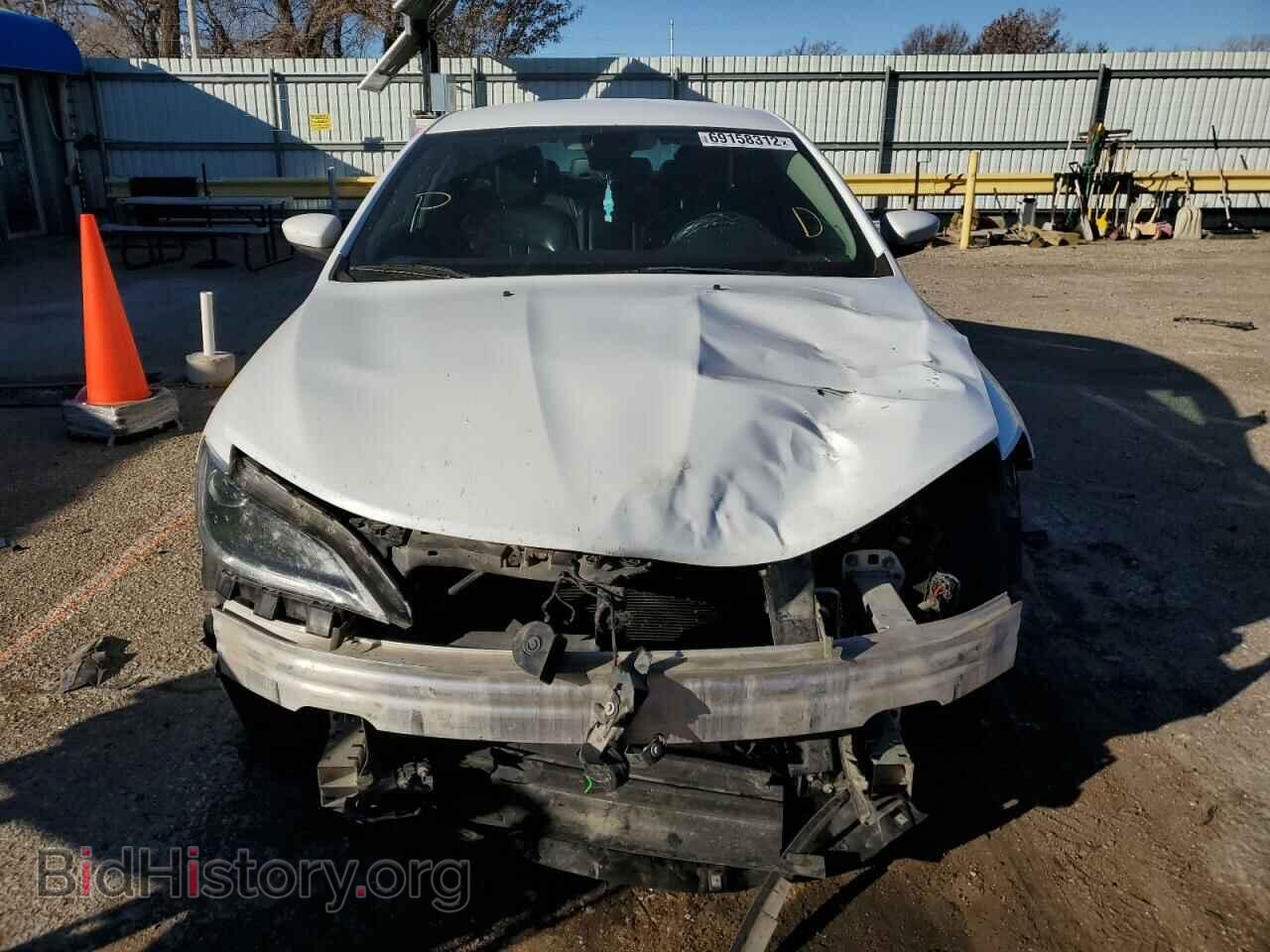 2016 CHRYSLER 200 - VIN: 1C3CCCAB1GN184274 - Фото 5