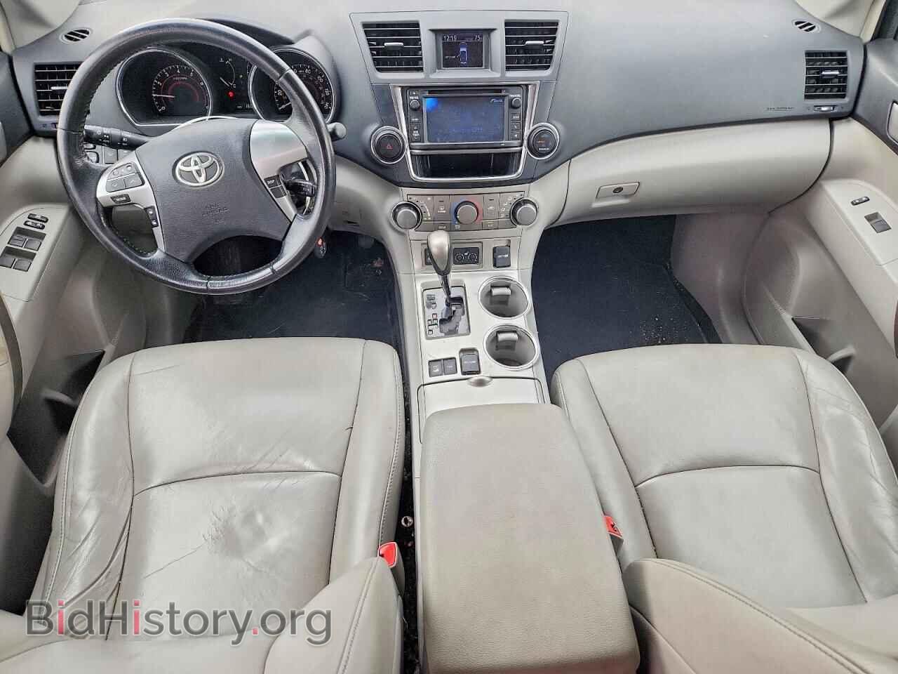 2013 TOYOTA HIGHLANDER - VIN: 5TDBK3EH8DS212067 - Фото 8