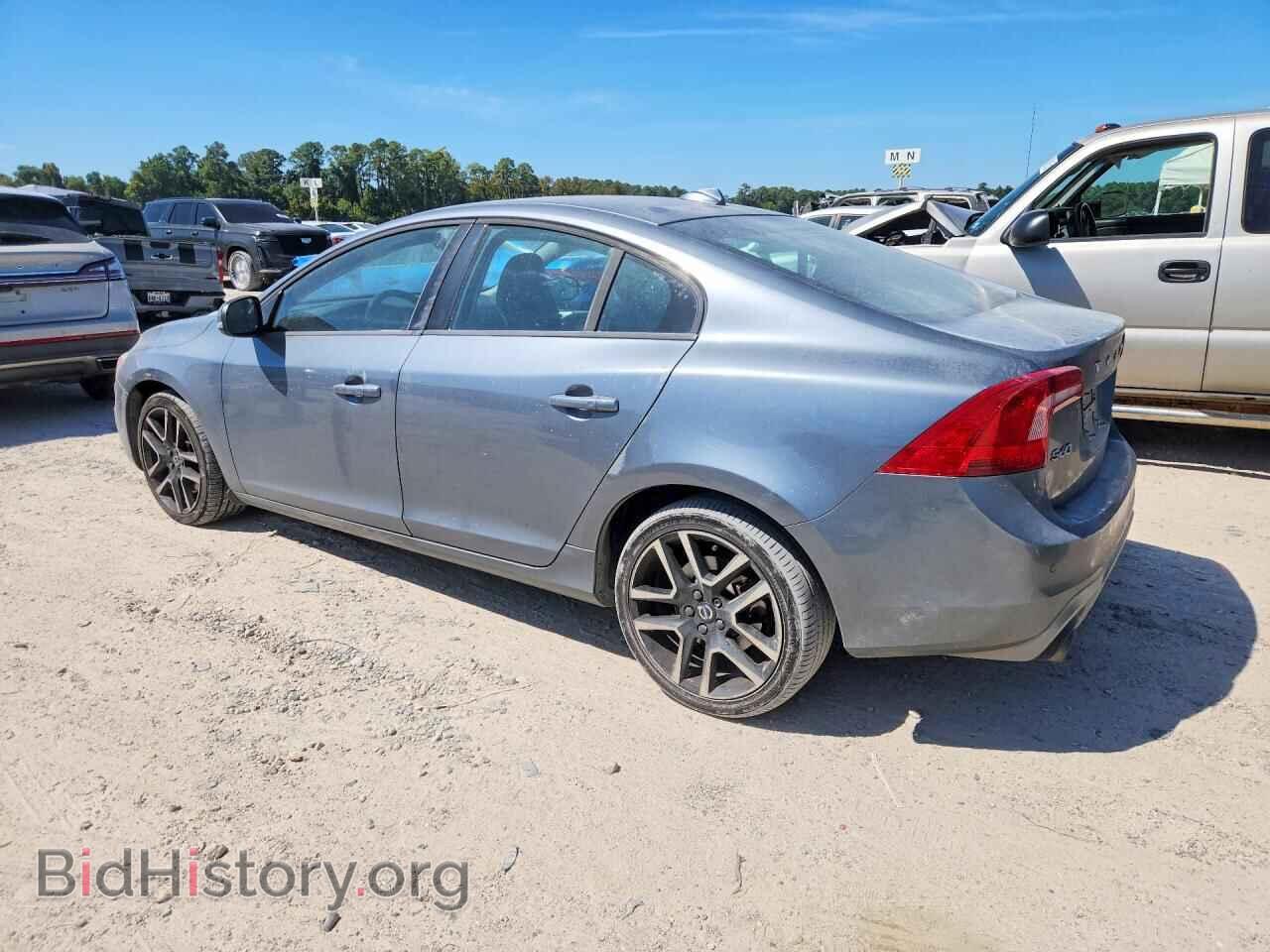 2017 VOLVO S60 - VIN: YV140MTL7H2427989 - Photo 2