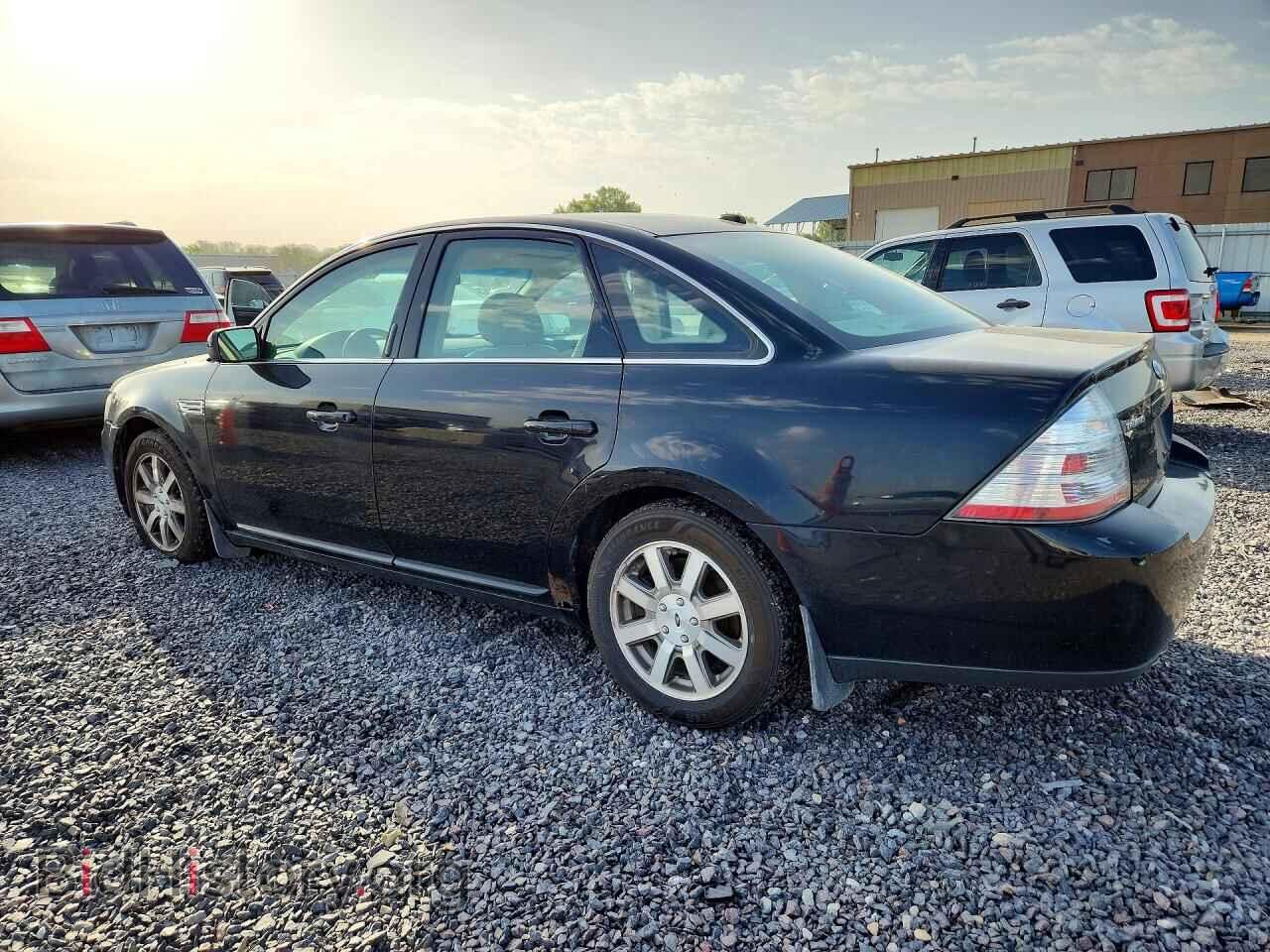 2008 FORD TAURUS - VIN: 1FAHP24W38G180821 - Фото 2