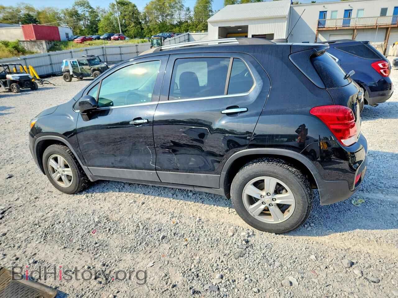 2019 CHEVROLET TRAX - VIN: KL7CJPSB3KB827402 - Photo 2