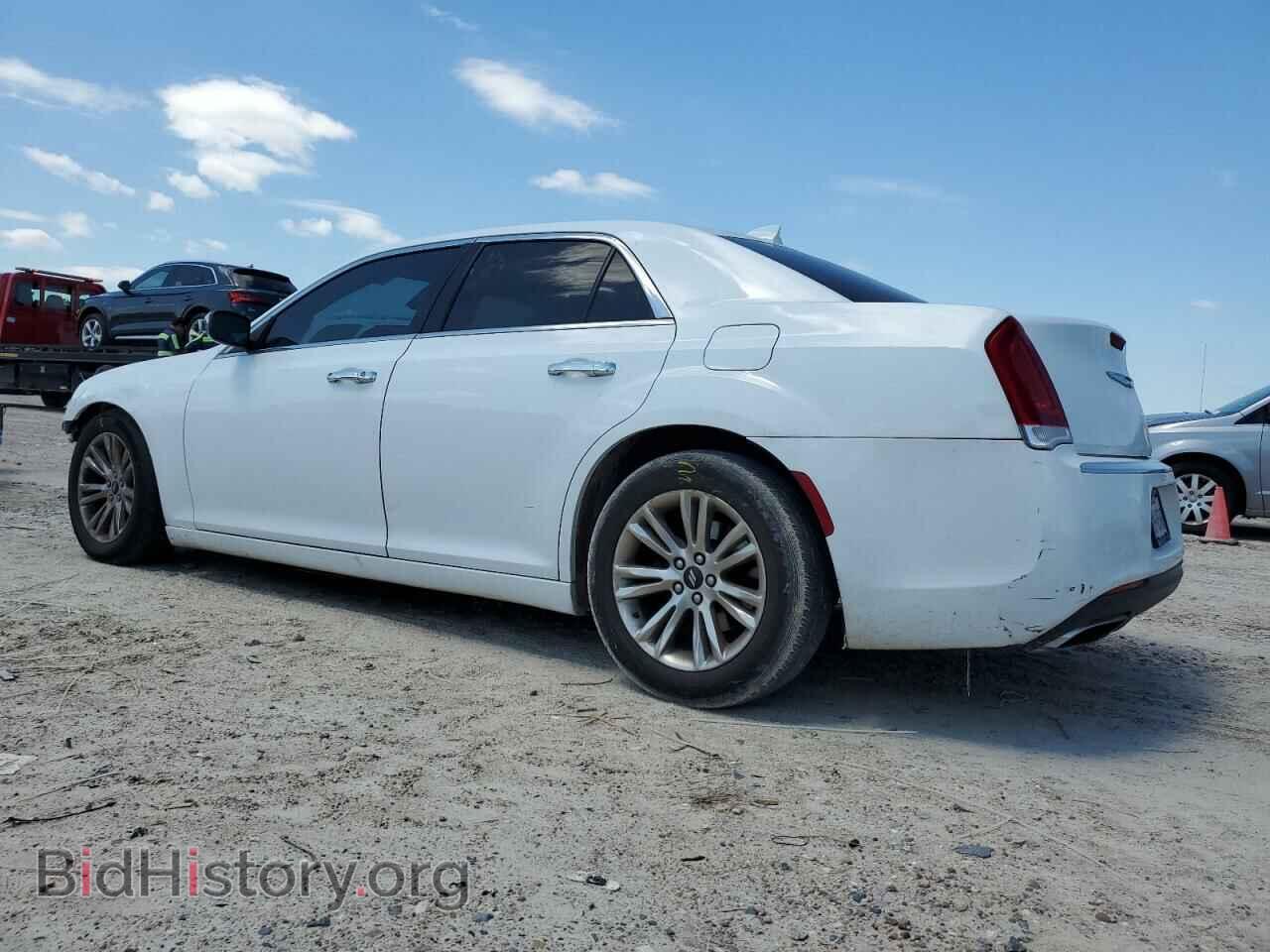 2017 CHRYSLER 300 - VIN: 2C3CCAEG4HH549745 - Photo 2