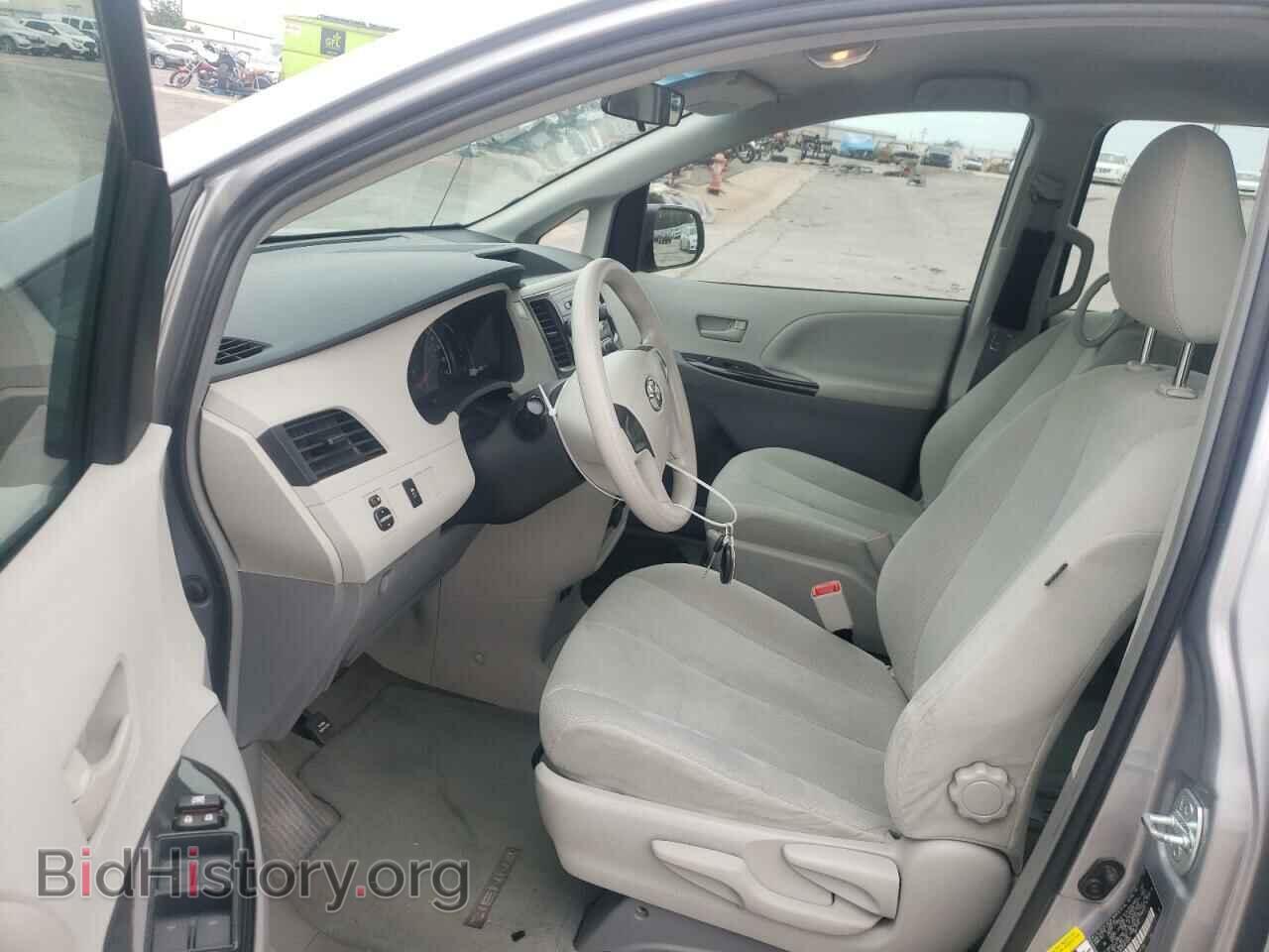 2012 TOYOTA SIENNA - VIN: 5TDKA3DC2CS012972 - Фото 7