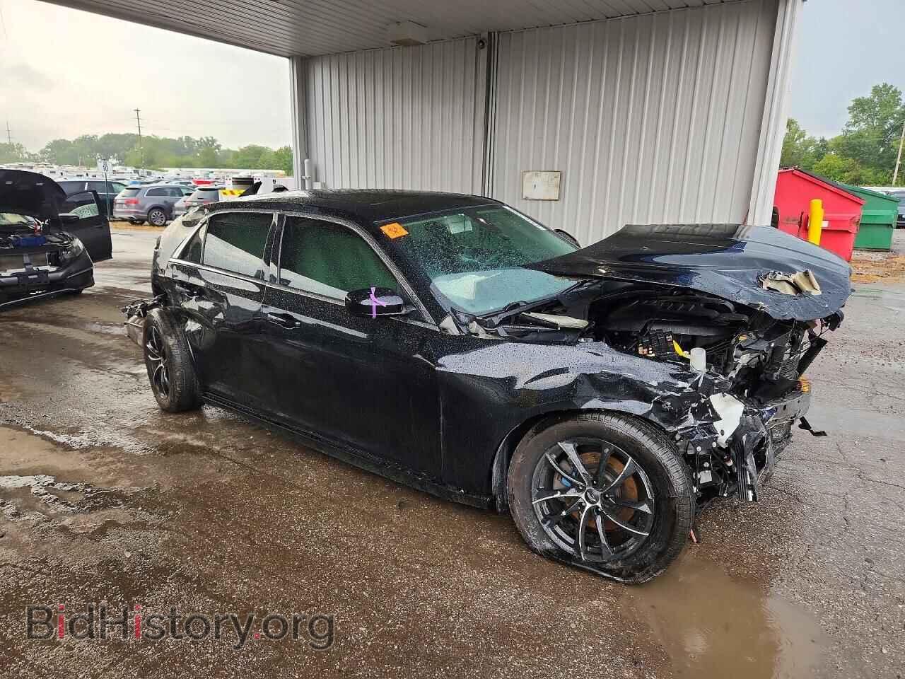 2019 CHRYSLER 300 - VIN: 2C3CCAAG9KH755415 - Photo 4