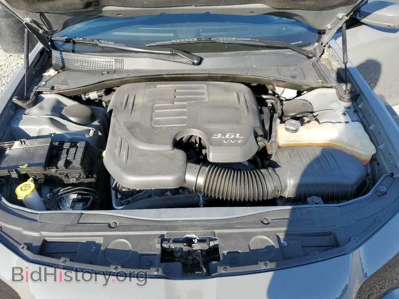 2019 CHRYSLER 300 - VIN: 2C3CCABG2KH604950 - Photo 11