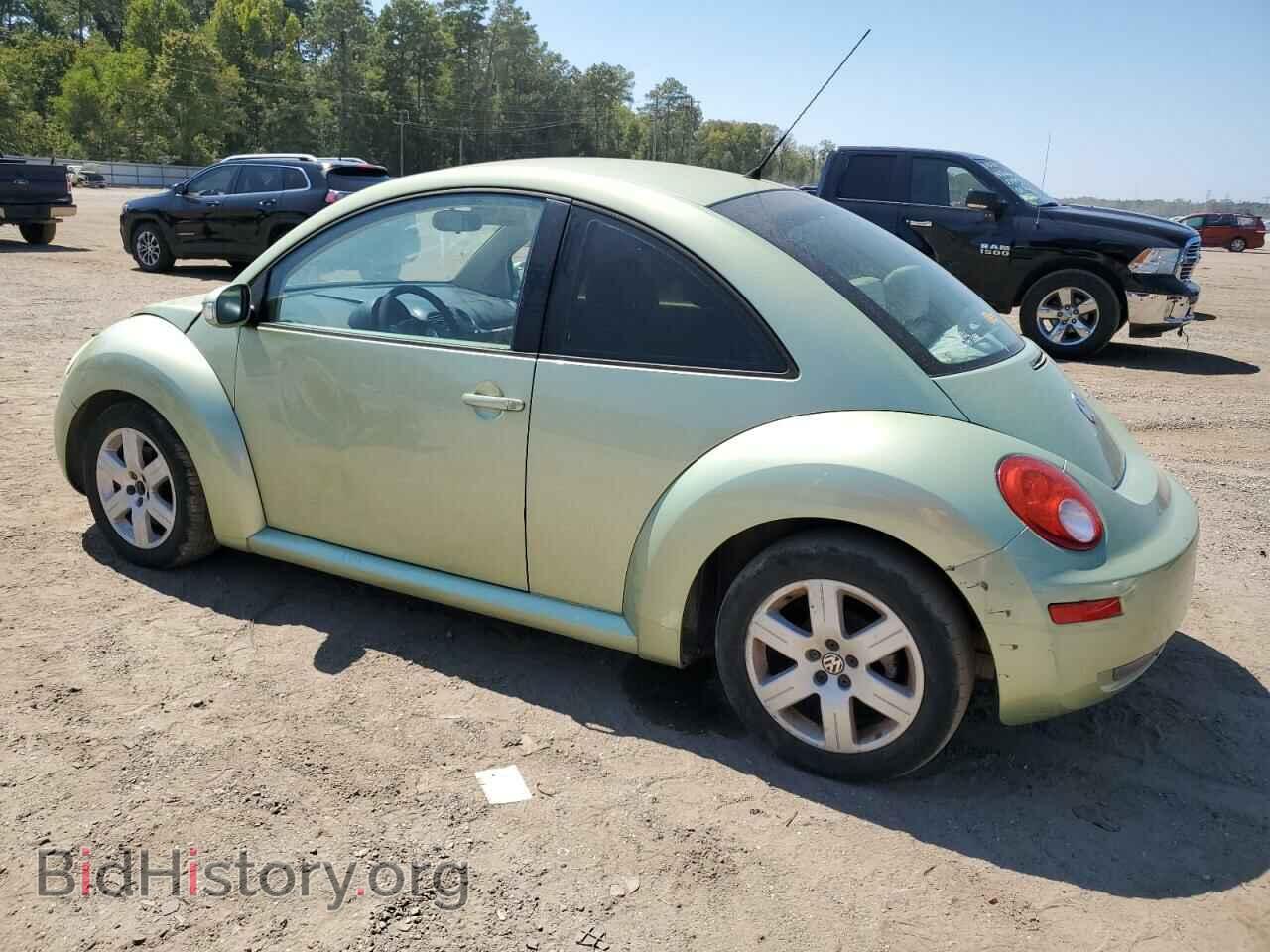 2007 VOLKSWAGEN BEETLE - VIN: 3VWPW31C57M516608 - Фото 2