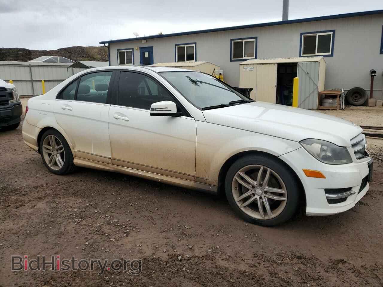 2013 MERCEDES-BENZ C-CLASS - VIN: WDDGF4HB2DR296155 - Фото 4