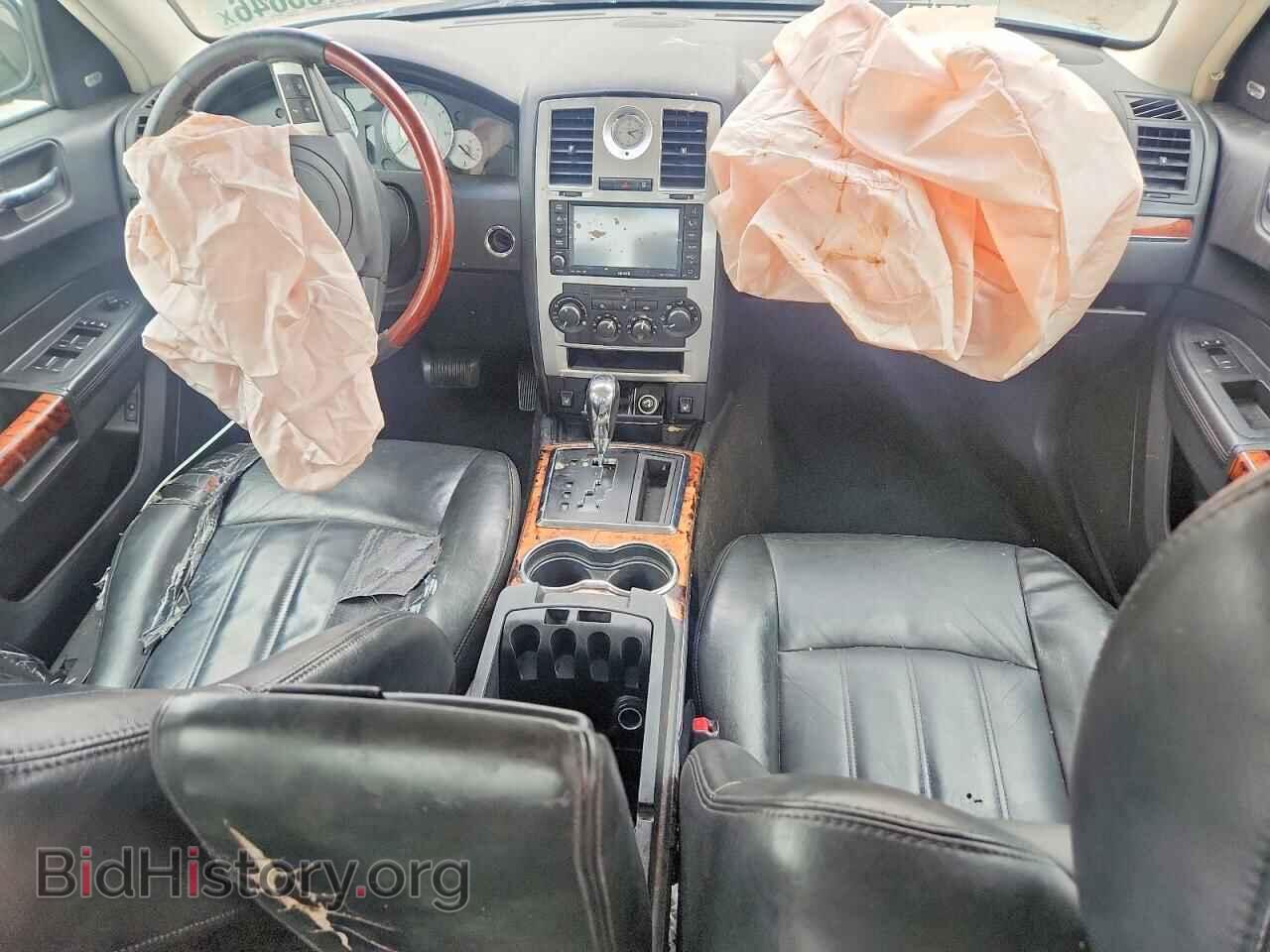 2009 CHRYSLER 300 - VIN: 2C3KA63T09H580801 - Photo 8