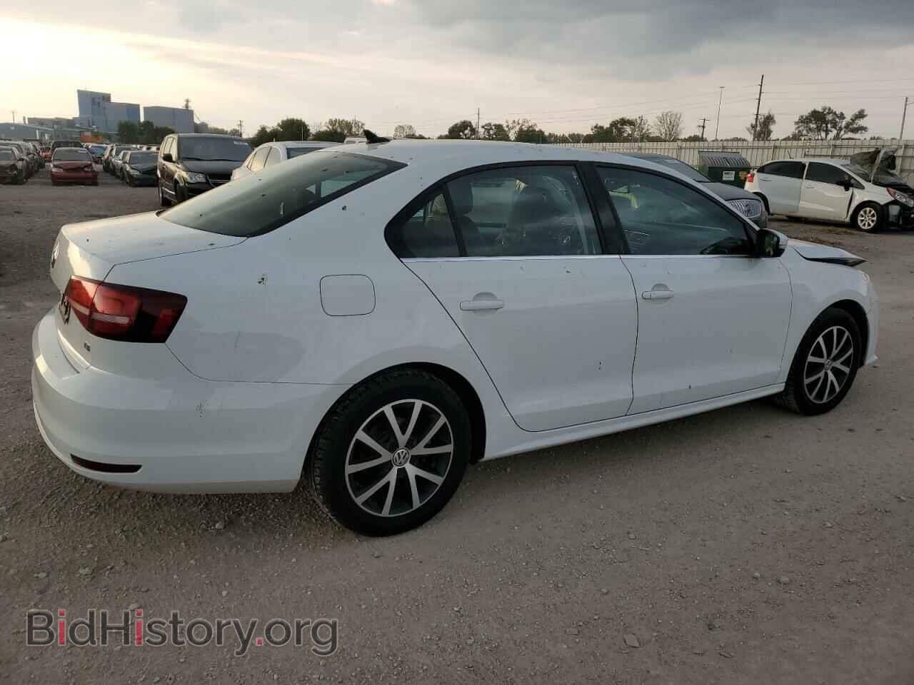 2017 VOLKSWAGEN JETTA - VIN: 3VWDB7AJ8HM330163 - Фото 3