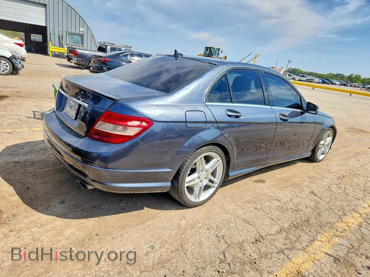 2011 MERCEDES-BENZ C-CLASS - VIN: WDDGF5EB9BA499176 - Фото 3