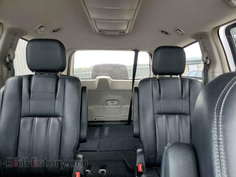 2016 Chrysler MINIVAN (VIN 2C4RC1BG2GR290272) — photo 10 of 13