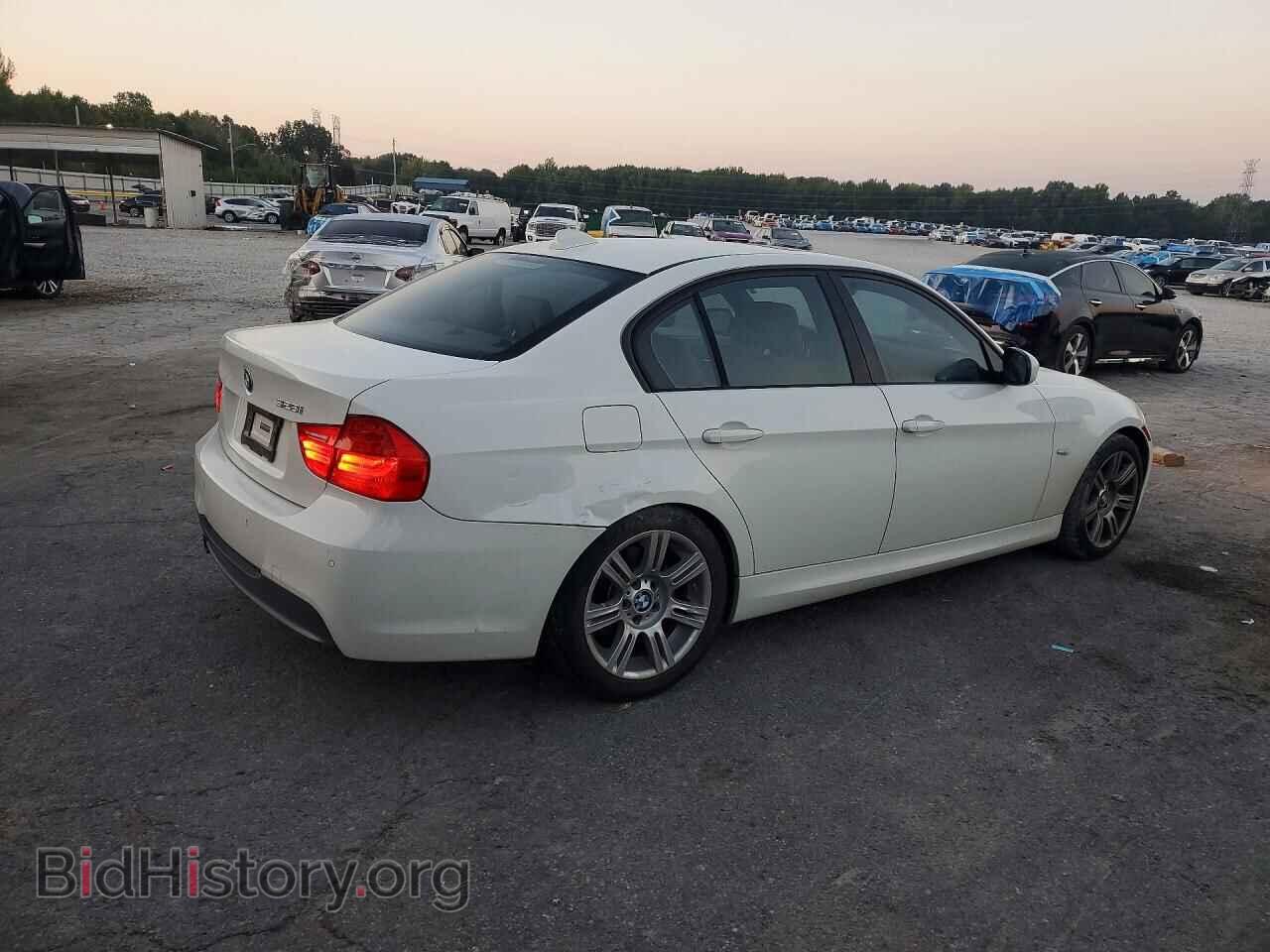 2010 BMW 3 SERIES - VIN: WBAPH7C53AE130296 - Фото 3