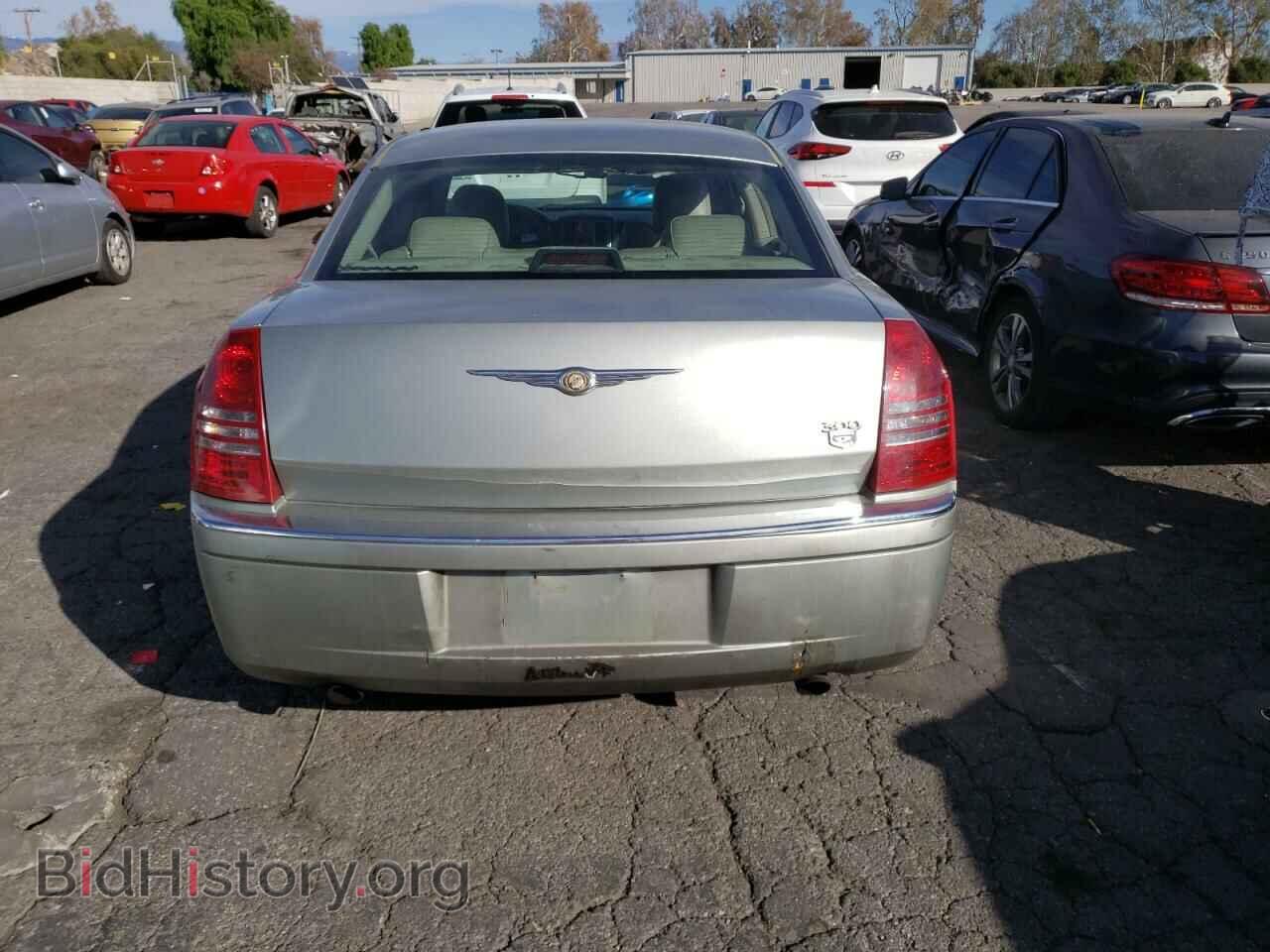 2006 CHRYSLER 300 - VIN: 2C3KA63H16H320978 - Фото 6