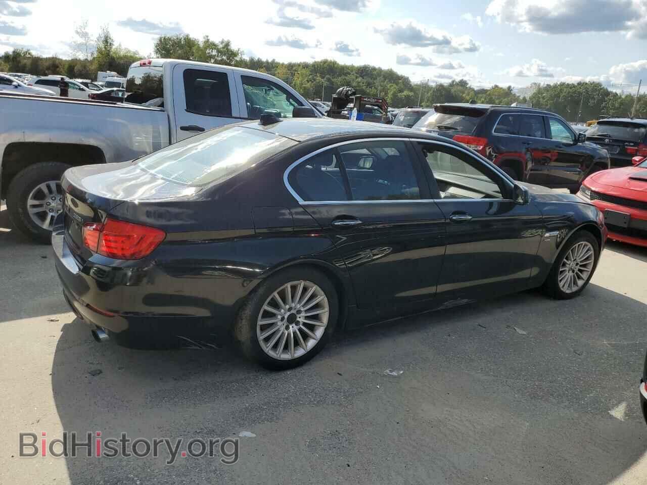 2011 BMW 5 SERIES - VIN: WBAFU7C51BC879201 - Фото 3