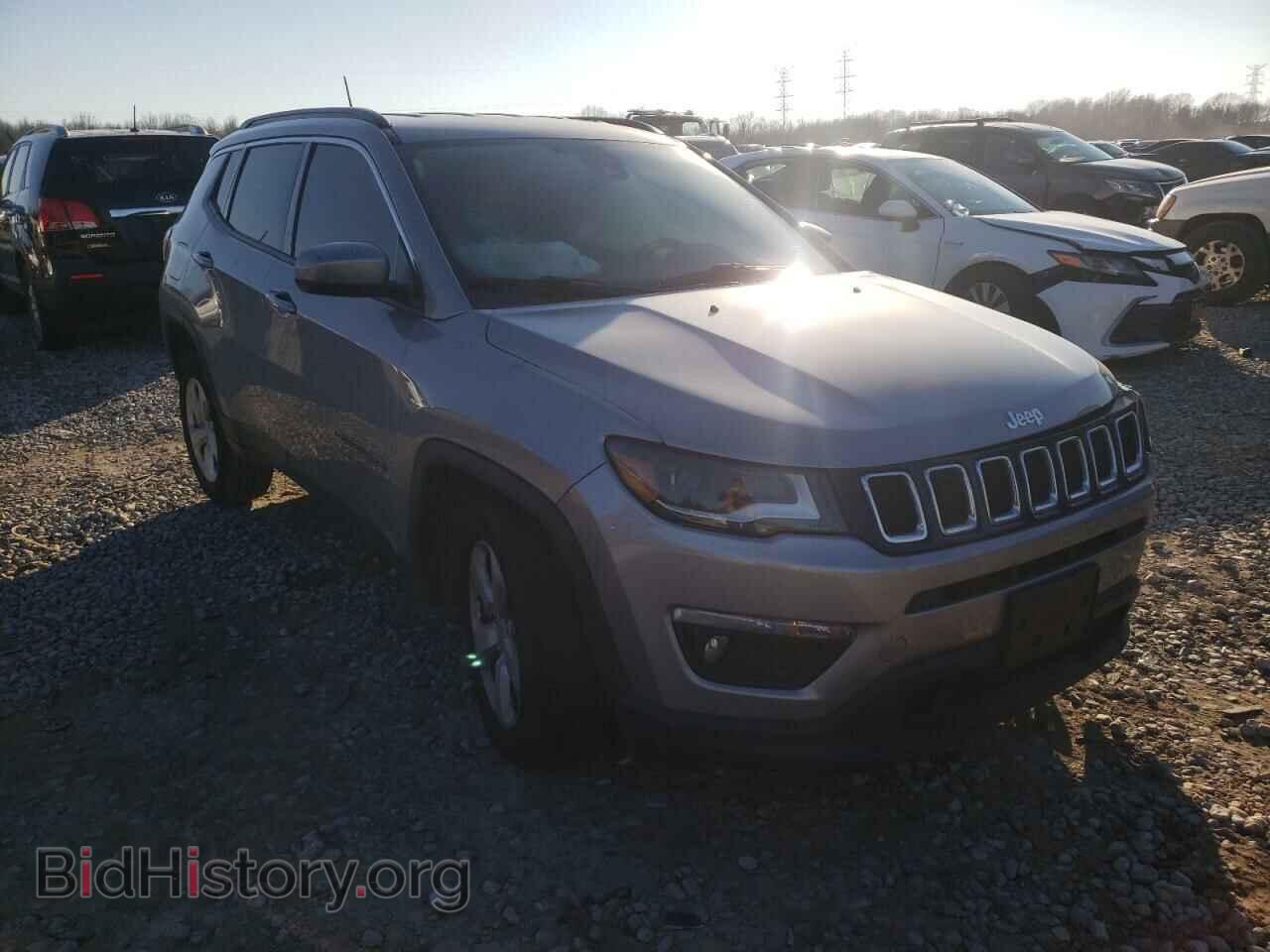 Фотография 3C4NJDBB5JT393104 - JEEP COMPASS 2018