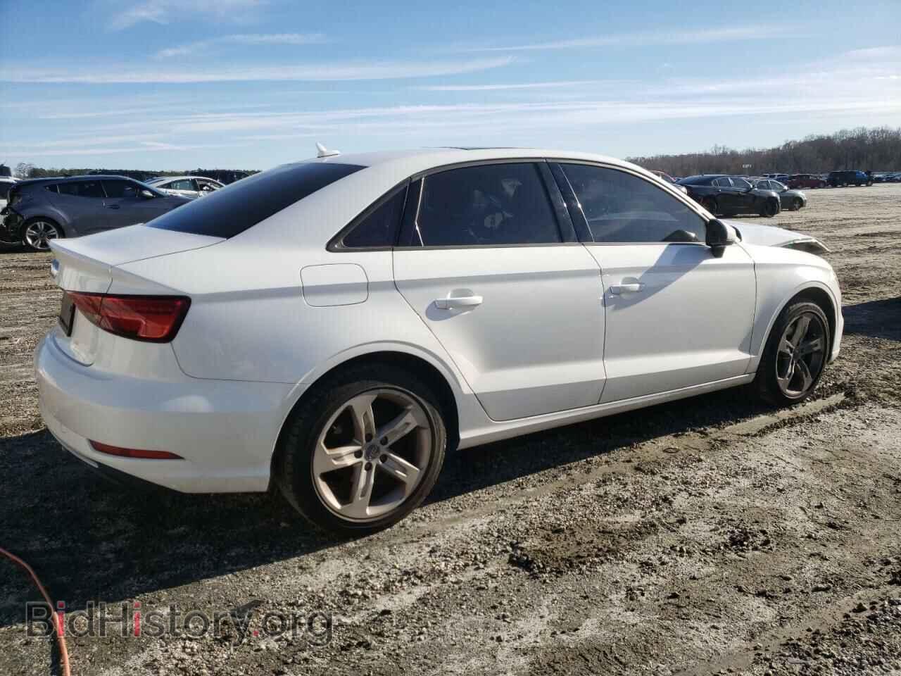 2017 AUDI A3 - VIN: WAUAUGFF9H1035958 - Фото 3