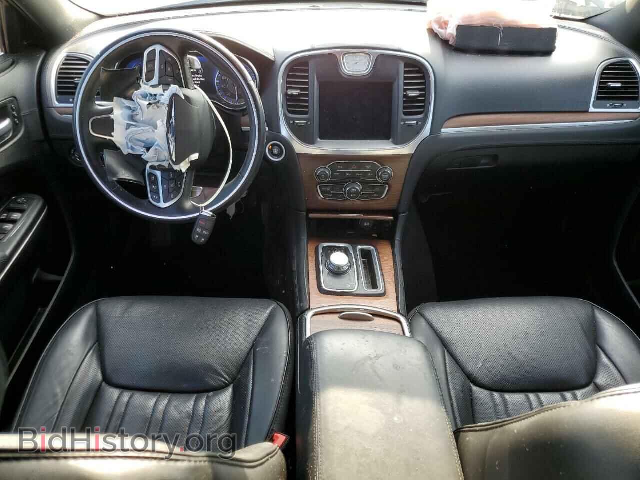 2017 CHRYSLER 300 - VIN: 2C3CCASGXHH500358 - Фото 8
