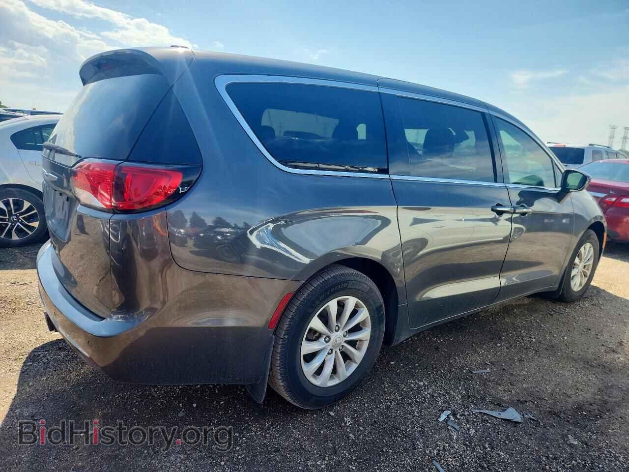2018 CHRYSLER PACIFICA - VIN: 2C4RC1FG0JR101801 - Фото 3