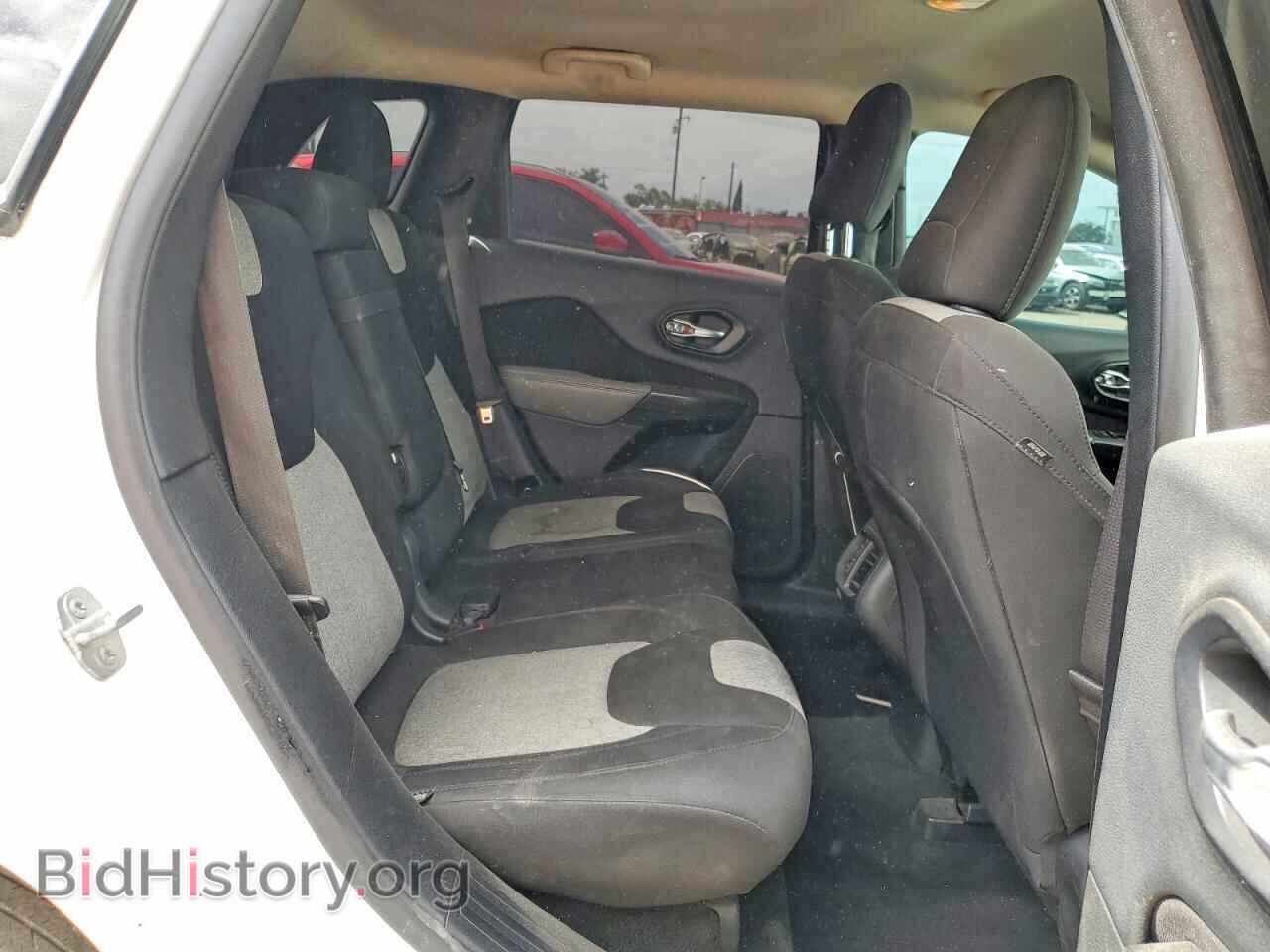 2014 JEEP CHEROKEE - VIN: 1C4PJLAB9EW192004 - Photo 11