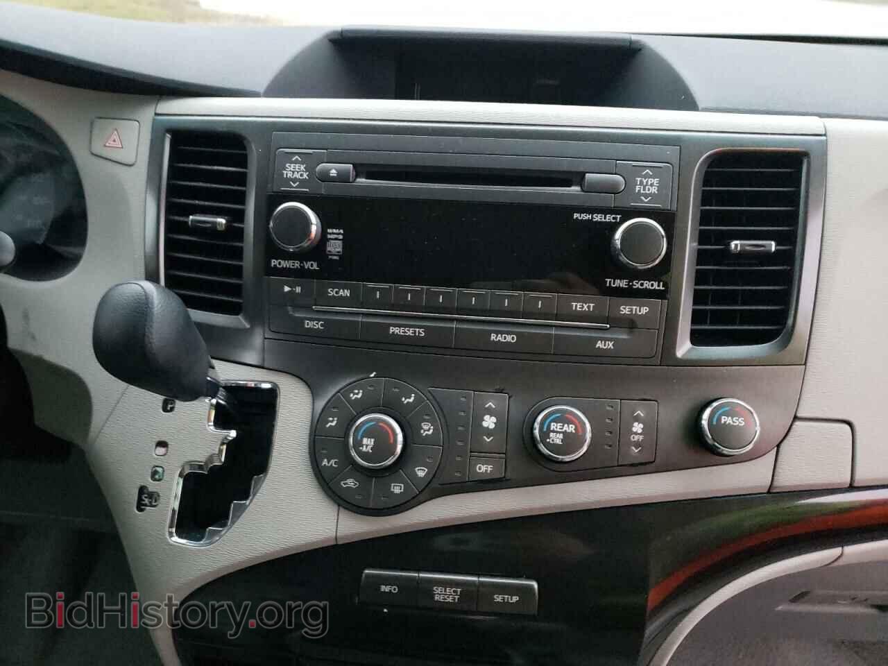2011 TOYOTA SIENNA - VIN: 5TDKK3DC3BS039223 - Фото 9