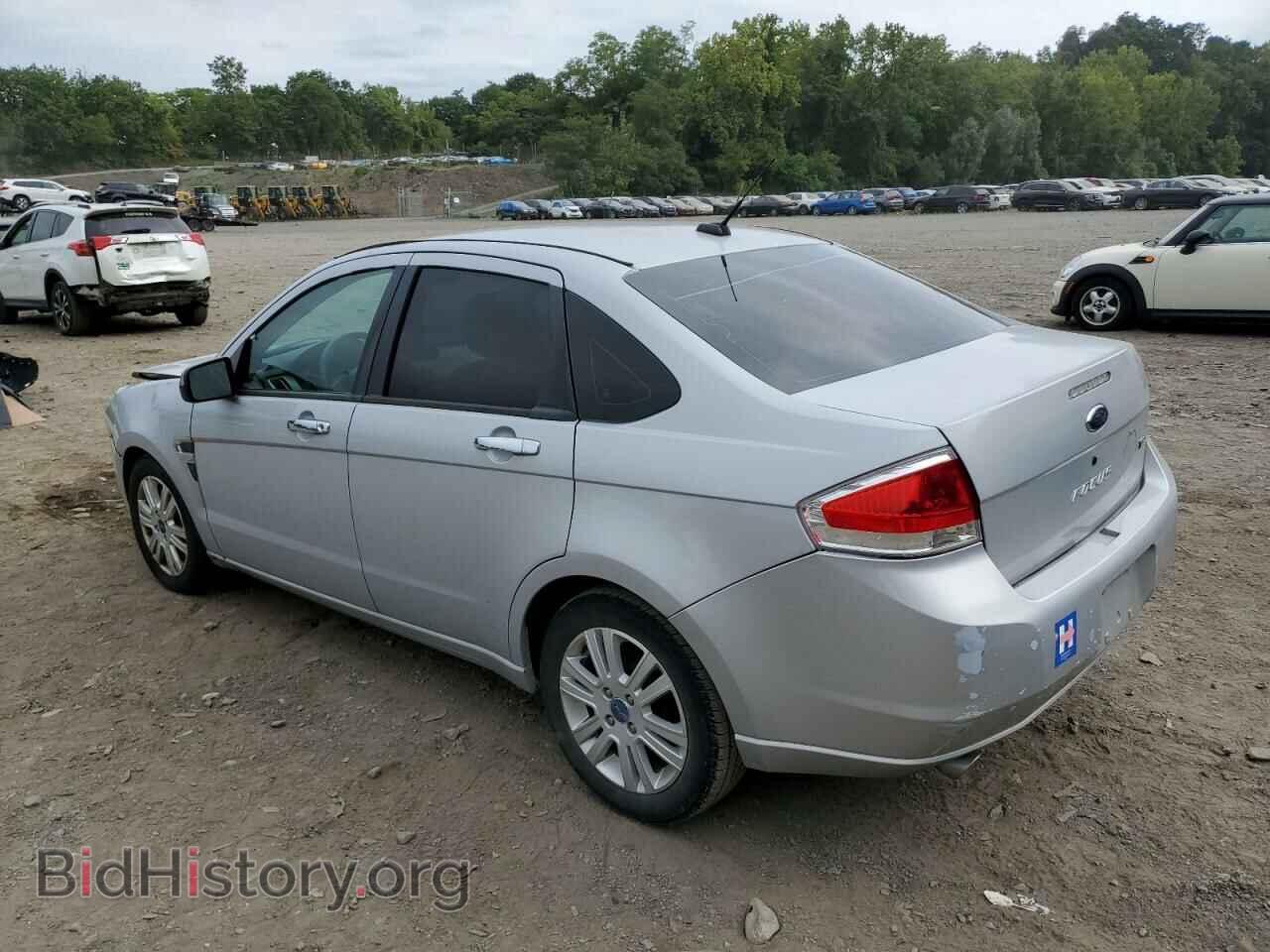 2008 FORD FOCUS - VIN: 1FAHP35N48W256161 - Фото 2