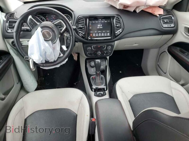 2020 Jeep COMPASS (VIN 3C4NJDCB8LT203846) — photo 8 of 13