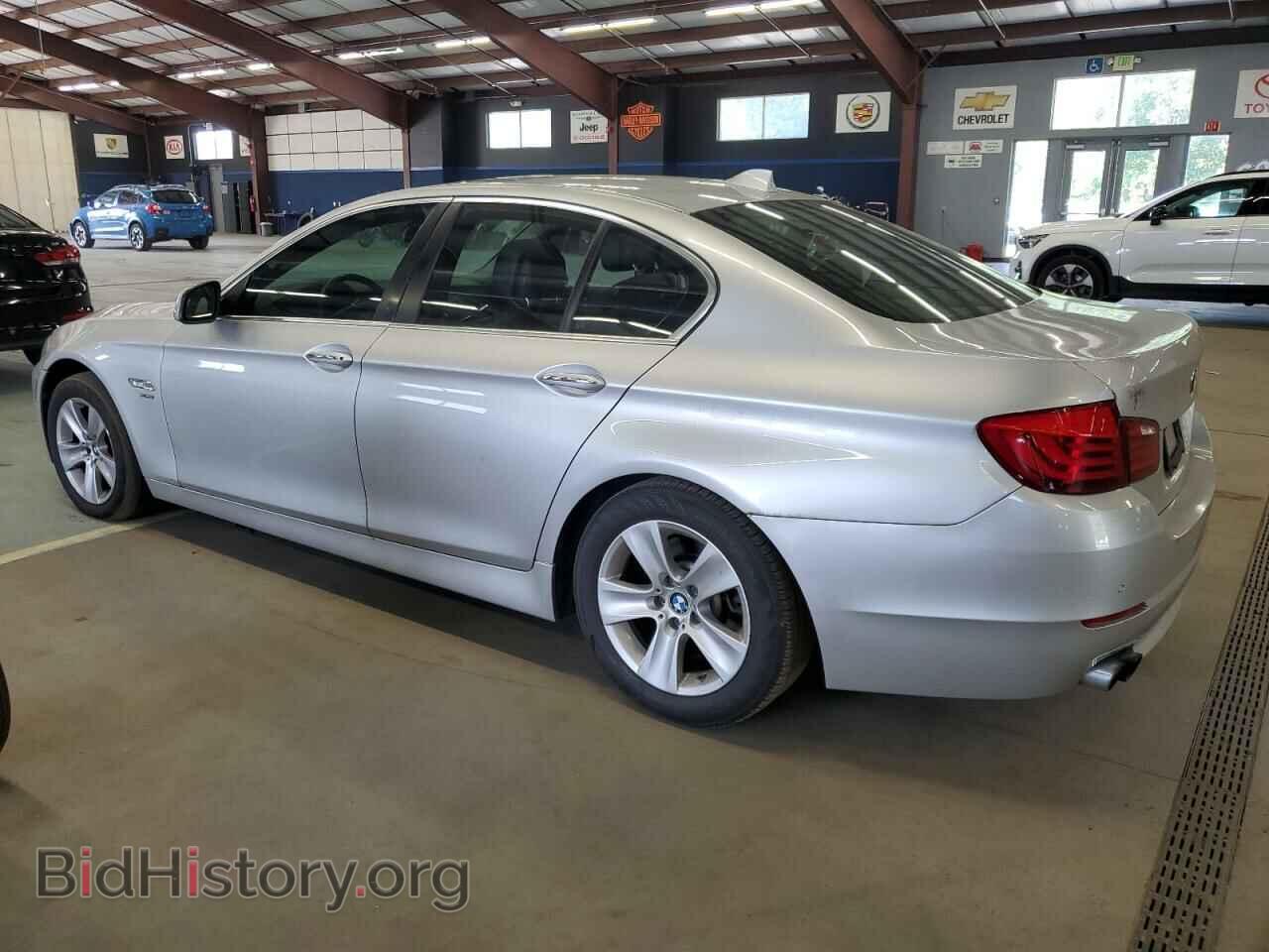 2012 BMW 5 SERIES - VIN: WBAXH5C59CDW09089 - Photo 2