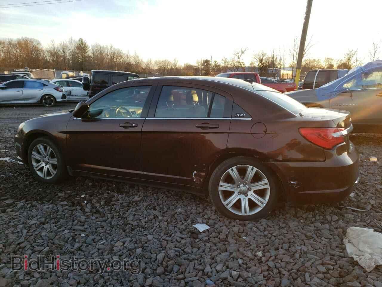 2012 CHRYSLER 200 - VIN: 1C3CCBBBXCN169467 - Фото 2