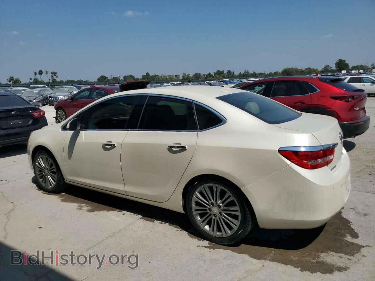 2013 BUICK VERANO - VIN: 1G4PS5SK2D4123913 - Photo 2