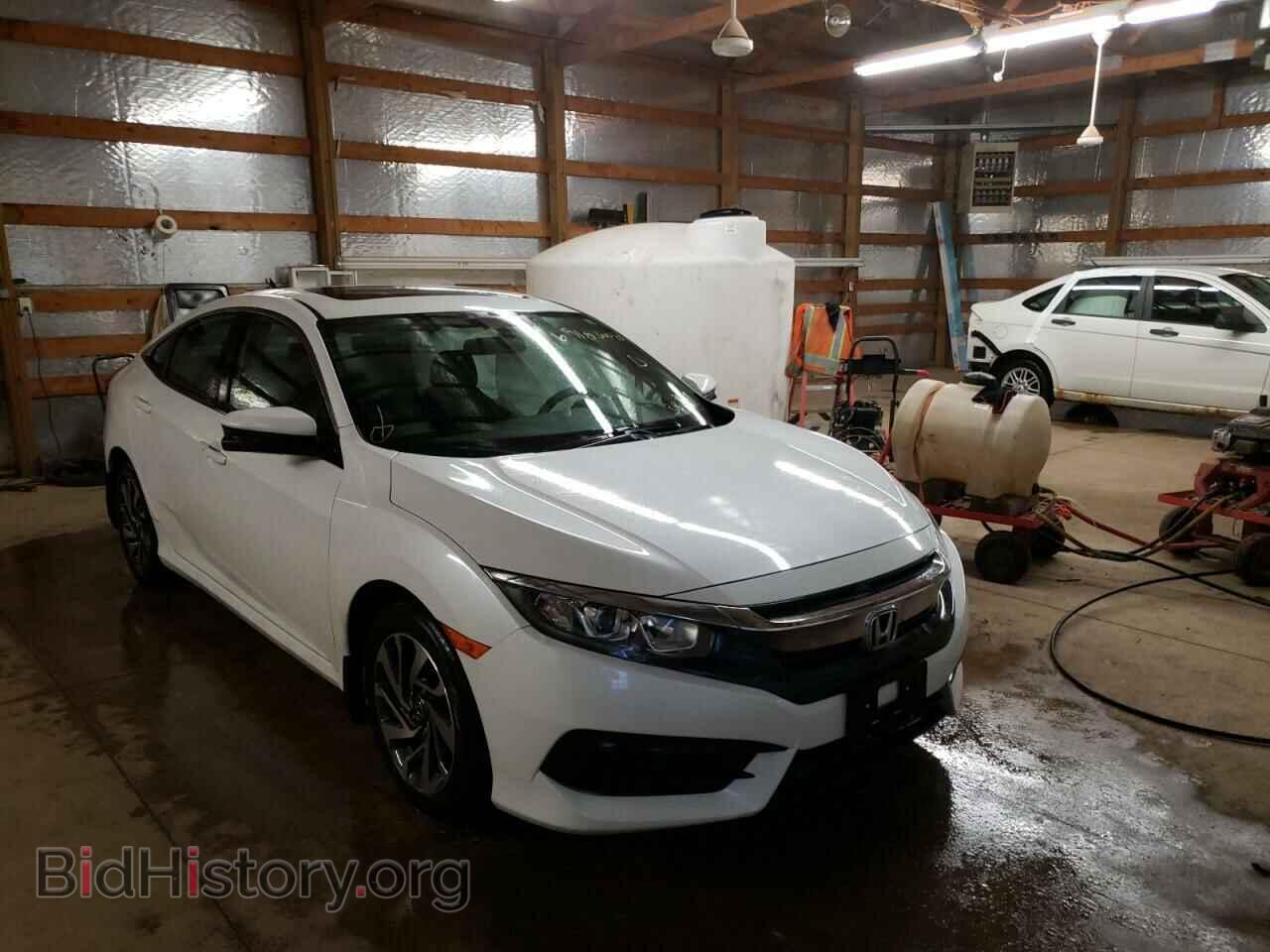 Фотография 19XFC2F76JE038357 - HONDA CIVIC 2018