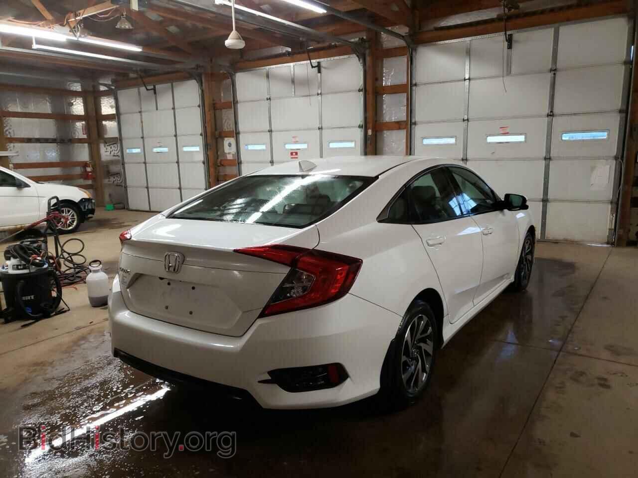 2018 HONDA CIVIC - VIN: 19XFC2F76JE038357 - Фото 4