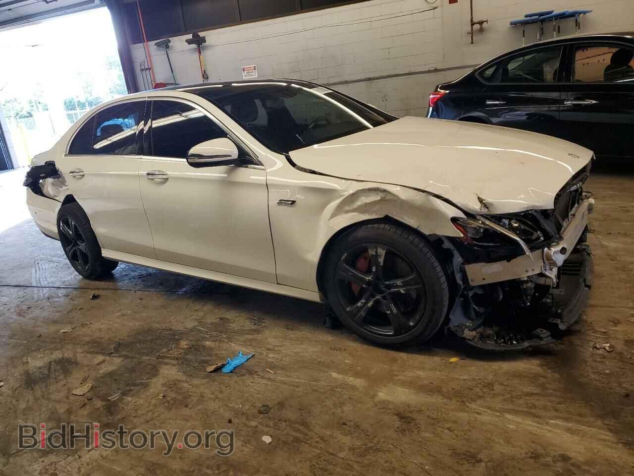 2017 MERCEDES-BENZ E-CLASS - VIN: WDDZF4KB8HA129935 - Фото 4