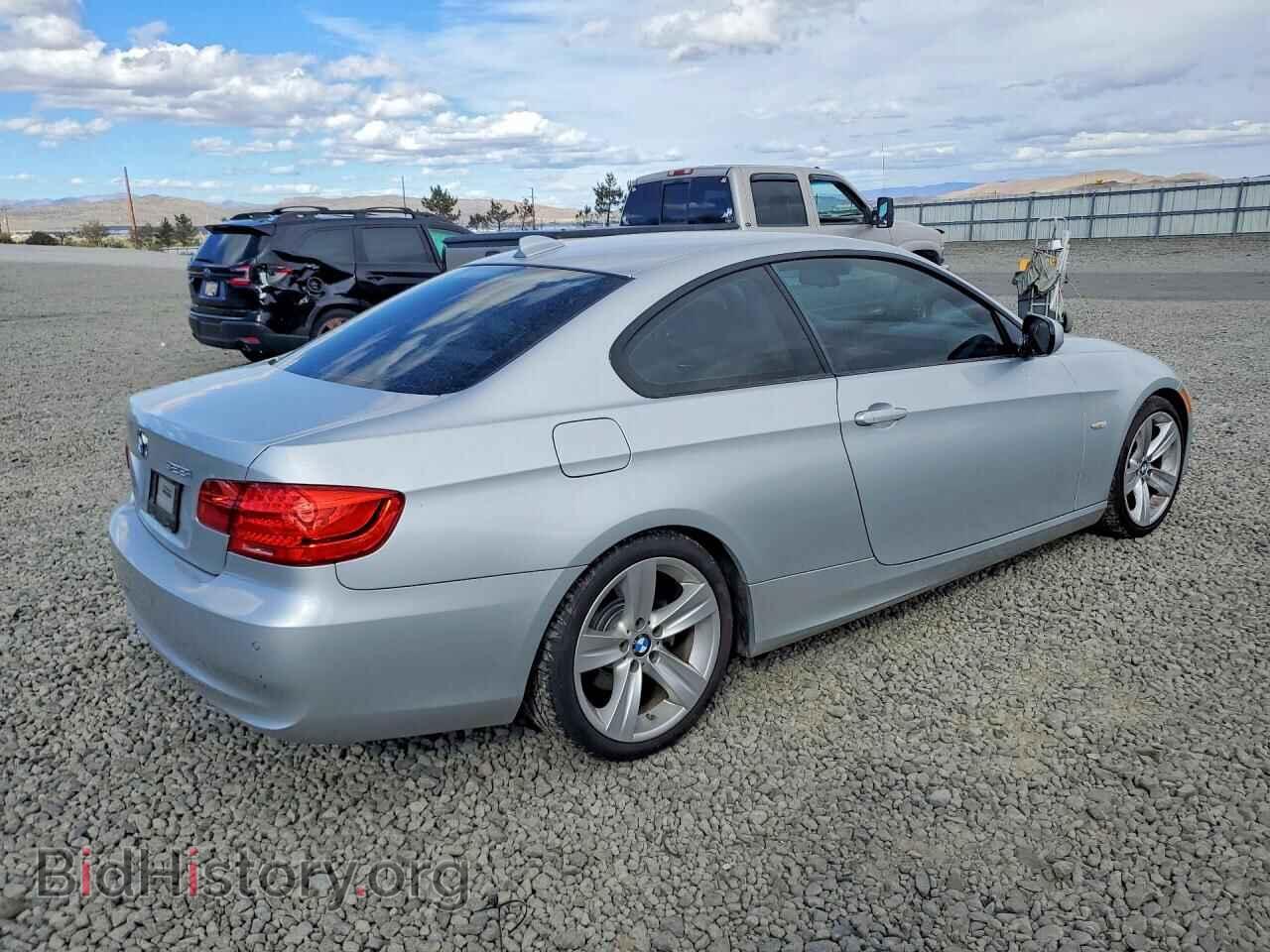 2011 BMW 3 SERIES - VIN: WBAKE5C58BE574153 - Фото 3
