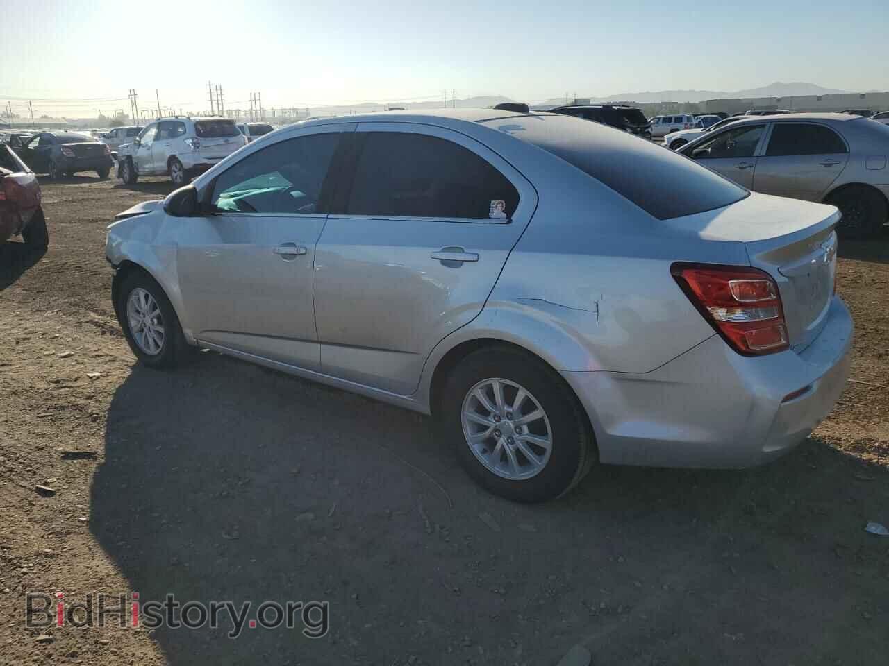 2017 CHEVROLET SONIC - VIN: 1G1JD5SG8H4134543 - Фото 2